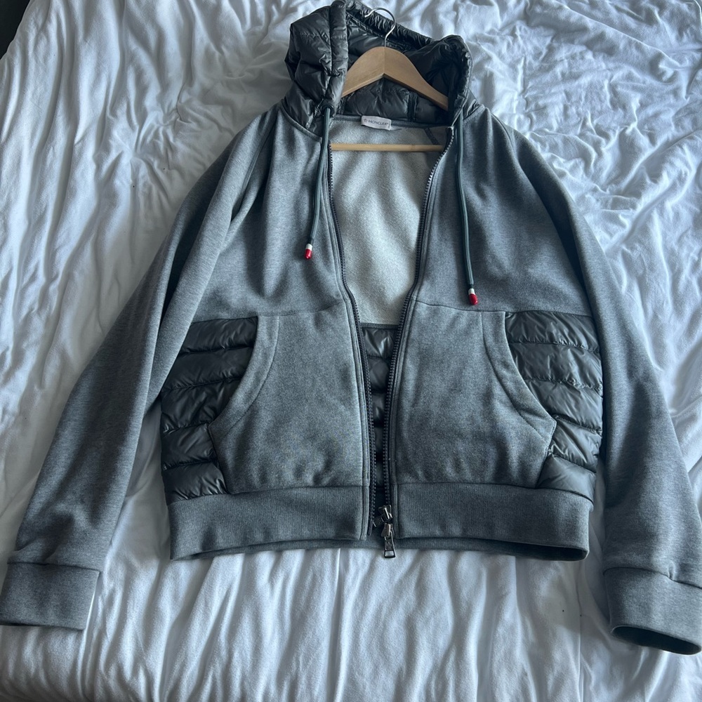 Moncler sweatshirt Size Large